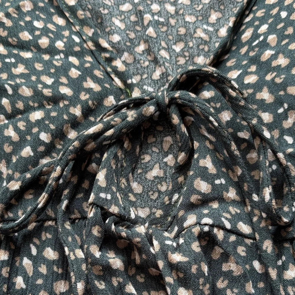 Chic Soul Dark Green Floral Tie-Front Blouse - Picture 6 of 8